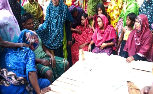 দর্শনায় সড়ক দুর্ঘটনায় শিশু নিহত