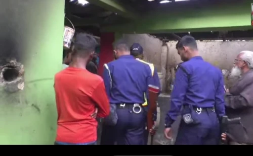 আলমডাঙ্গার রামদিয়ায় অগ্নিকাণ্ডে তিনটি গরুর মৃত্যু