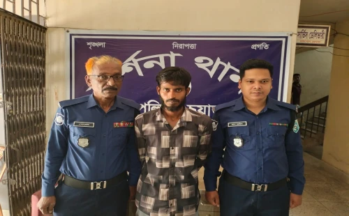 দর্শনায় ৯ মামলার ওয়ারেন্টভুক্ত পলাতক আসামি গ্রেপ্তার