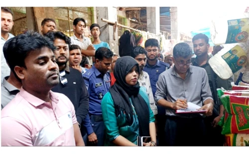আলমডাঙ্গায় পচা-বাসি খাবার বিক্রি করায় ভ্রাম্যমাণ আদালত