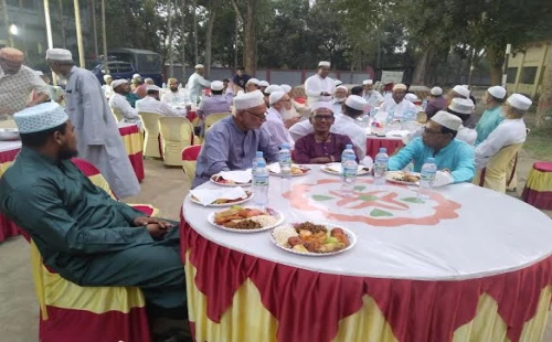 দর্শনা কলেজপাড়া ঈদগাহ কমিটির ইফতার মাহফিল