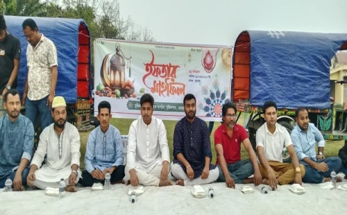 মুজিবনগর ব্লাড ব্যাংক সংগঠনের উদ্যোগে ইফতার