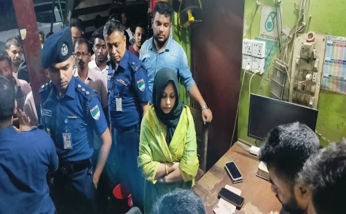 হাটবোয়ালিয়া বাজারে অতিরিক্ত দামে জ্বালানি তেল বিক্রি
