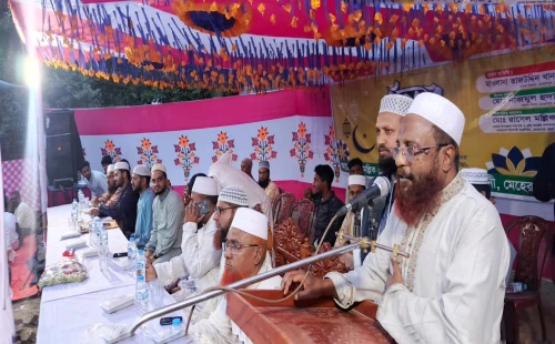 গাংনীতে ইফতার ও আলোচনা সভায় এমপি নাজমুল হুদা