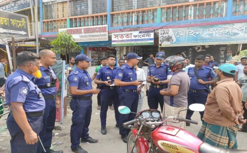 দর্শনা জেলা পুলিশের ঝটিকা অভিযানে ১৩টি মোটরসাইকেল আটক