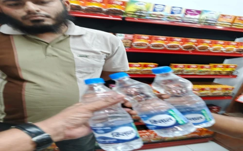 আলমডাঙ্গার স্বপ্ন সুপারশপে মেয়াদোত্তীর্ণ পানি বিক্রির অভিযোগ