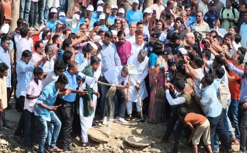 আলমডাঙ্গায় ৭ কিলোমিটার দৈর্ঘ্যরে খাল পুনঃখনন কাজের উদ্বোধন অনুষ্ঠানে পানিসম্পদ মন্ত্রী এ্যানি