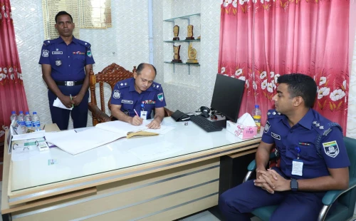 জীবননগর থানা পরিদর্শন করলেন পুলিশ সুপার রুহুল কবীর খান