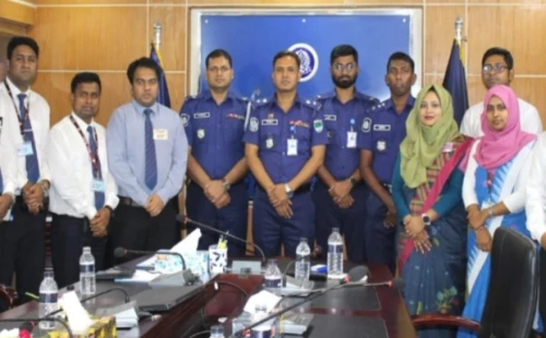 মেহেরপুরে পুলিশের সুপার কার্যালয় পরিদর্শনে বুনিয়াদি প্রশিক্ষণার্থীরা
