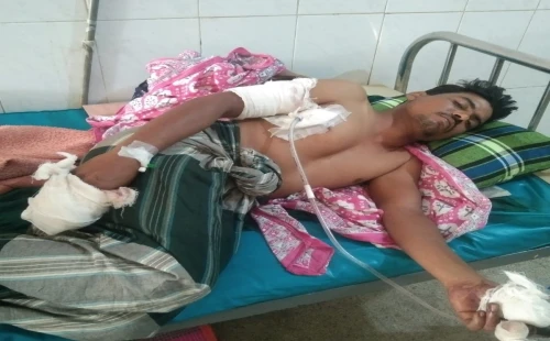 গাংনীর ধলা গ্রামে আদালত থেকে ফেরার পথে হামলা