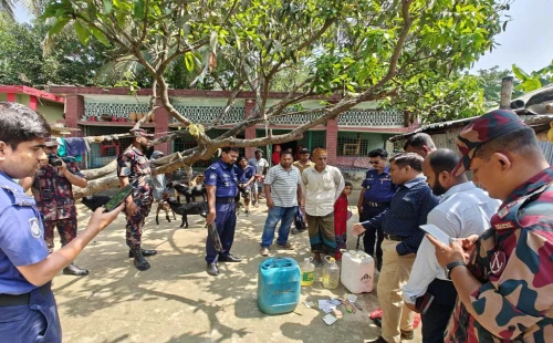 তেল মজুত করায় দুজনের কারাদণ্ড