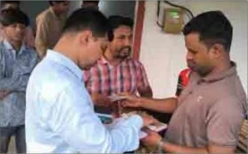 আলমডাঙ্গায় অস্বাস্থ্যকর পরিবেশে আইসক্রিম উৎপাদন  মুবিন ফ্যাক্টরিকে জরিমানা