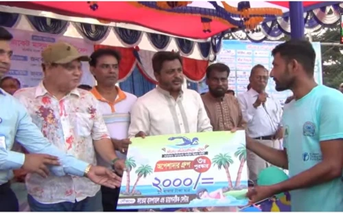 আলমডাঙ্গায় নাগরিক উন্নয়ন কমিটির আয়োজনে সাঁতার প্রতিযোগিতা