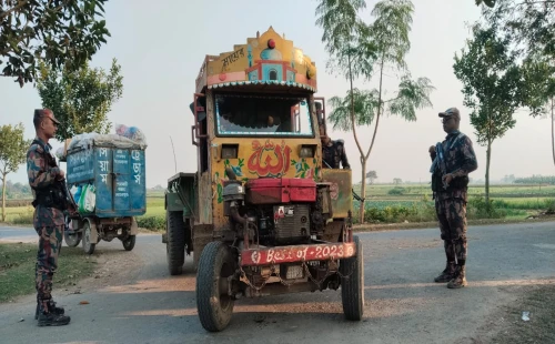 চুয়াডাঙ্গায় তেল পাচার রোধে কঠোর অবস্থানে বিজিবি