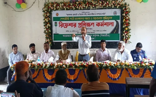 চুয়াডাঙ্গায় পেশাজীবী গাড়ি চালকদের প্রশিক্ষণ