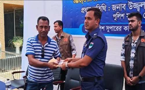 মেহেরপুরে হারানো ৮২ মোবাইল ও প্রতারণার অর্থ উদ্ধার