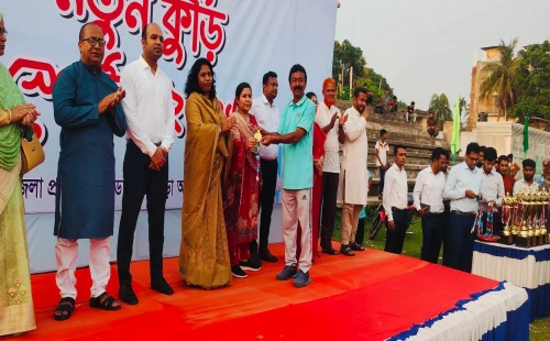 চুয়াডাঙ্গায় ‘নতুন কুঁড়ি স্পোর্টস-২০২৬’ ফুটবলে দ্বিমুকুট জয় আলমডাঙ্গার