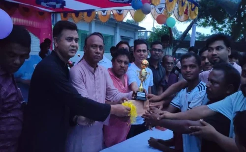 দামুড়হুদায় শহীদ জিয়া স্মৃতি ফুটবল টুর্নামেন্টের ফাইনাল টাইব্রেকারে বনানী স্পোর্টিং ক্লাব চ্যাম্পিয়ন