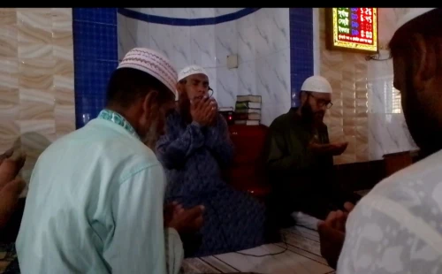 চন্দ্রবাসে হারুন অর রশীদের জন্য দোয়া