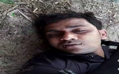 ঝিনাইদহে রাস্তার পাশে মৃগী রোগে অচেতন চালক