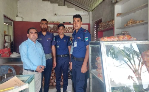 গাংনীতে ভোক্তা অধিকার অধিদপ্তরের অভিযান