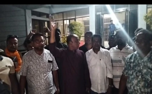 নিষিদ্ধ ছাত্রলীগের মশাল মিছিলের প্রতিবাদে বিএনপির বিক্ষোভ