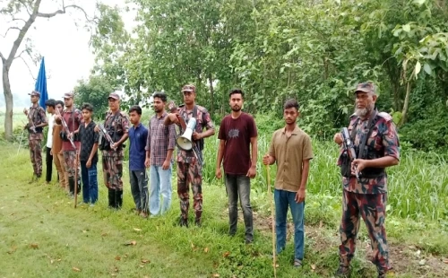 মুজিবনগর সীমান্তে অবৈধ অনুপ্রবেশ রোধে বিজিবির কঠোর নজরদারি