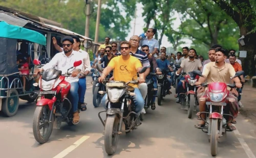কার্যক্রম নিষিদ্ধ ছাত্রলীগের মশাল মিছিলের প্রতিবাদে দামুড়হুদায় বিএনপির বিক্ষোভ মিছিল