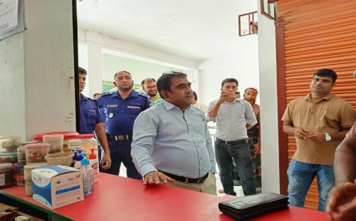 আলমডাঙ্গার আসমানখালীতে ভোক্তা অধিদপ্তরের অভিযানে