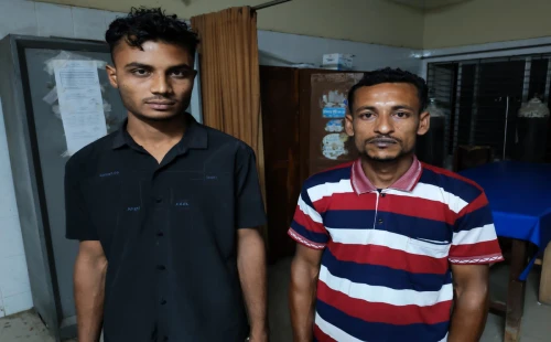 দামুড়হুদায় দুই মাদকসেবী আটক