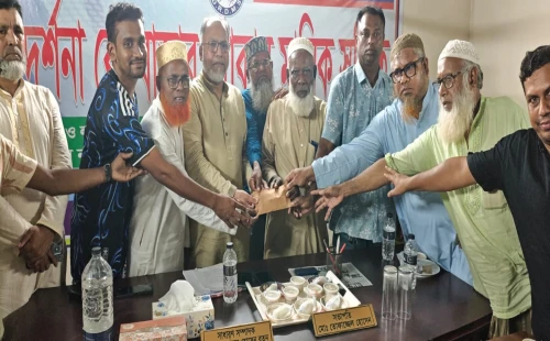 দর্শনা রেলবাজার দোকান সমিতির কার্যালয়ে উন্নয়নের জন্য