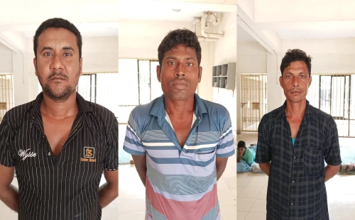 দামুড়হুদায় নিষিদ্ধ স্বেচ্ছাসেবক লীগের নেতাসহ গ্রেপ্তার ৩