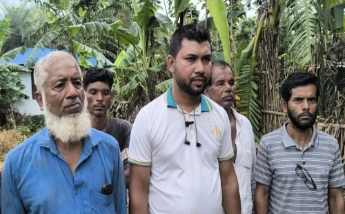 জীবননগর খয়েরহুদায় জমি নিয়ে বিরোধের জেরে