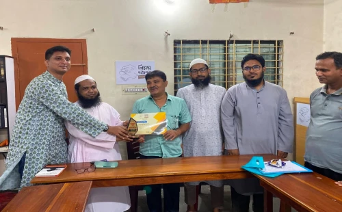 আলমডাঙ্গায় নিমগ্ন পাঠাগারে লেখকের গল্পের পঞ্চম পর্ব