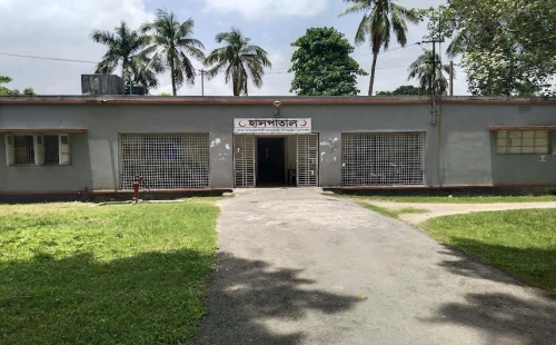 জনবল সংকটে ধুঁকছে দর্শনা কেরু হাসপাতাল