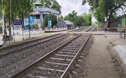 দর্শনায় উপজেলা, স্থলবন্দর, হাসপাতাল ও দর্শনা থেকে দুটি ট্রেন চালু করার দাবি
