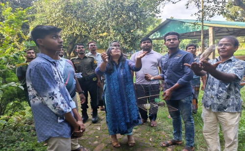 দামুড়হুদায় নিবিড় পরিচর্যার পর মুক্ত আকাশে উড়ল ৬ তিলাঘুঘ