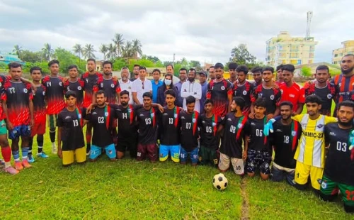 জীবননগরে জেলা প্রশাসক ফুটবল টুর্নামেন্টের জন্য দল বাছাই সম্পন্ন