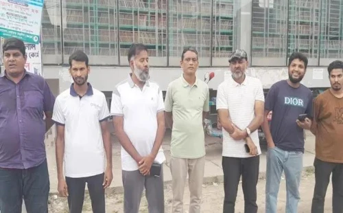 চুয়াডাঙ্গায় ৭ নেতা-কর্মী নিয়ে এনসিপির প্রতিবাদ সমাবেশ