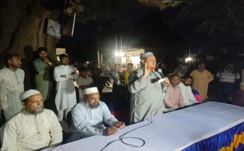বেগমপুরে জনসাধারণের সঙ্গে মতবিনিময় সভায় এমপি রুহুল আমিন