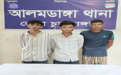 আলমডাঙ্গায় মাদক বিরোধী পৃথক অভিযানে আটক ৩
