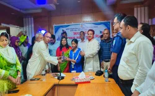 শ্রদ্ধা নিবেদনের মধ্যদিয়ে দামুড়হুদার আটকবরে স্থানীয় শহীদ দিবস পালিত