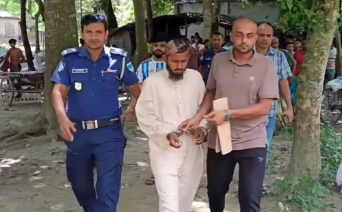 আলমডাঙ্গার ঘোষবিলায় মাদ্রাসার শিশু শিক্ষার্থীকে নিপীড়নের অভিযোগে শিক্ষক আটক