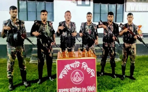 মহেশপুরে ২২ বোতল ভারতীয় মদ উদ্ধার
