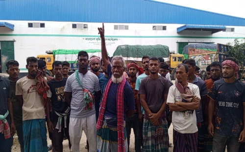 চুয়াডাঙ্গায় বিএডিসি সার গুদামে শ্রমিকদের ধর্মঘট প্রত্যাহার