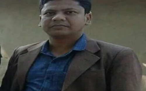 দর্শনায় স্বামীর দাফনের আগেই স্ত্রীর দাফন