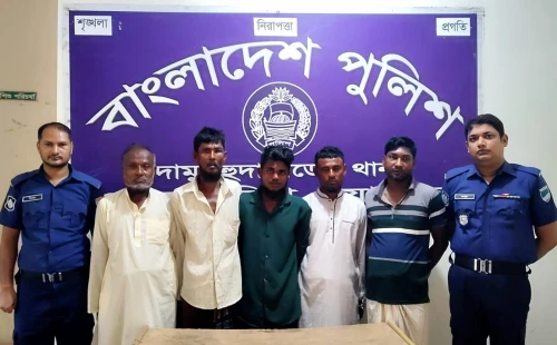 দামুড়হুদায় পরোয়ানাভুক্ত পাঁচ আসামি গ্রেপ্তার