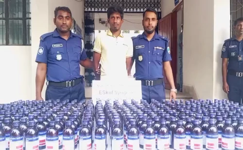 মহেশপুরে ৯ লাখ টাকার এস্কাফ সিরাপ উদ্ধার, গ্রেপ্তার ১