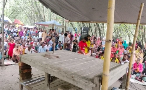 চুয়াডাঙ্গার কালুপোলে ঝাঁপান খেলা