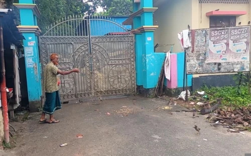 কার্পাসডাঙ্গায় চা-দোকানি আশাদুলের পাখিপ্রেম